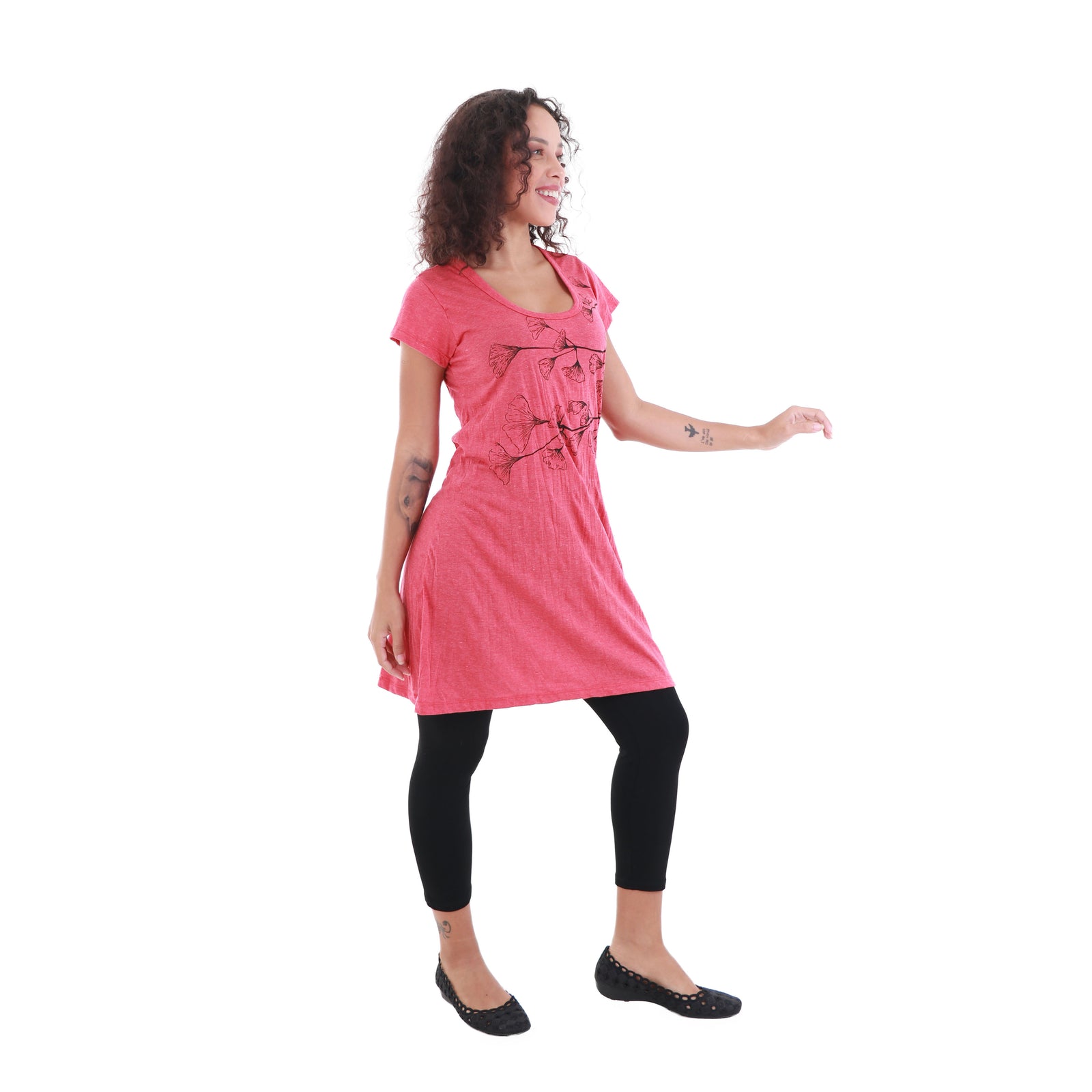 Gorgeous Ginkgo Graphic Design Short Sleeve Tunic Dress